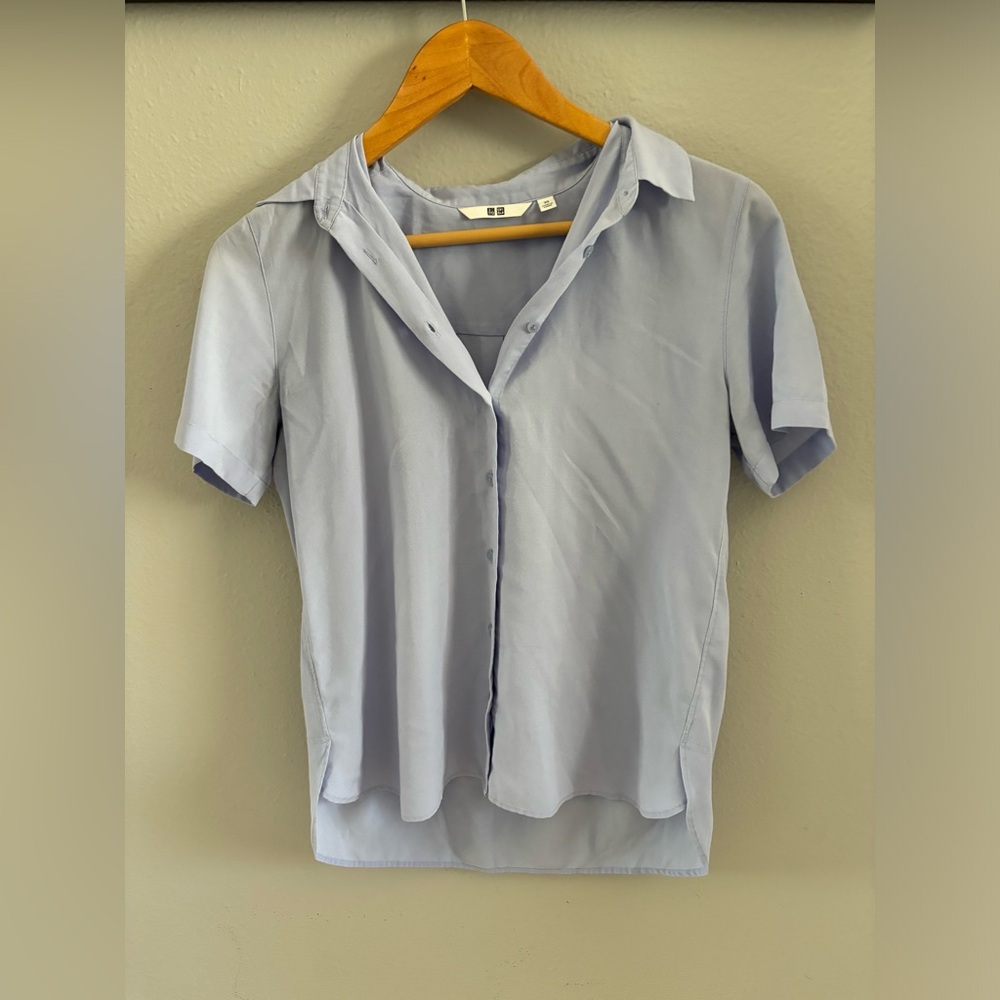 Uniqlo light blue collared shirt